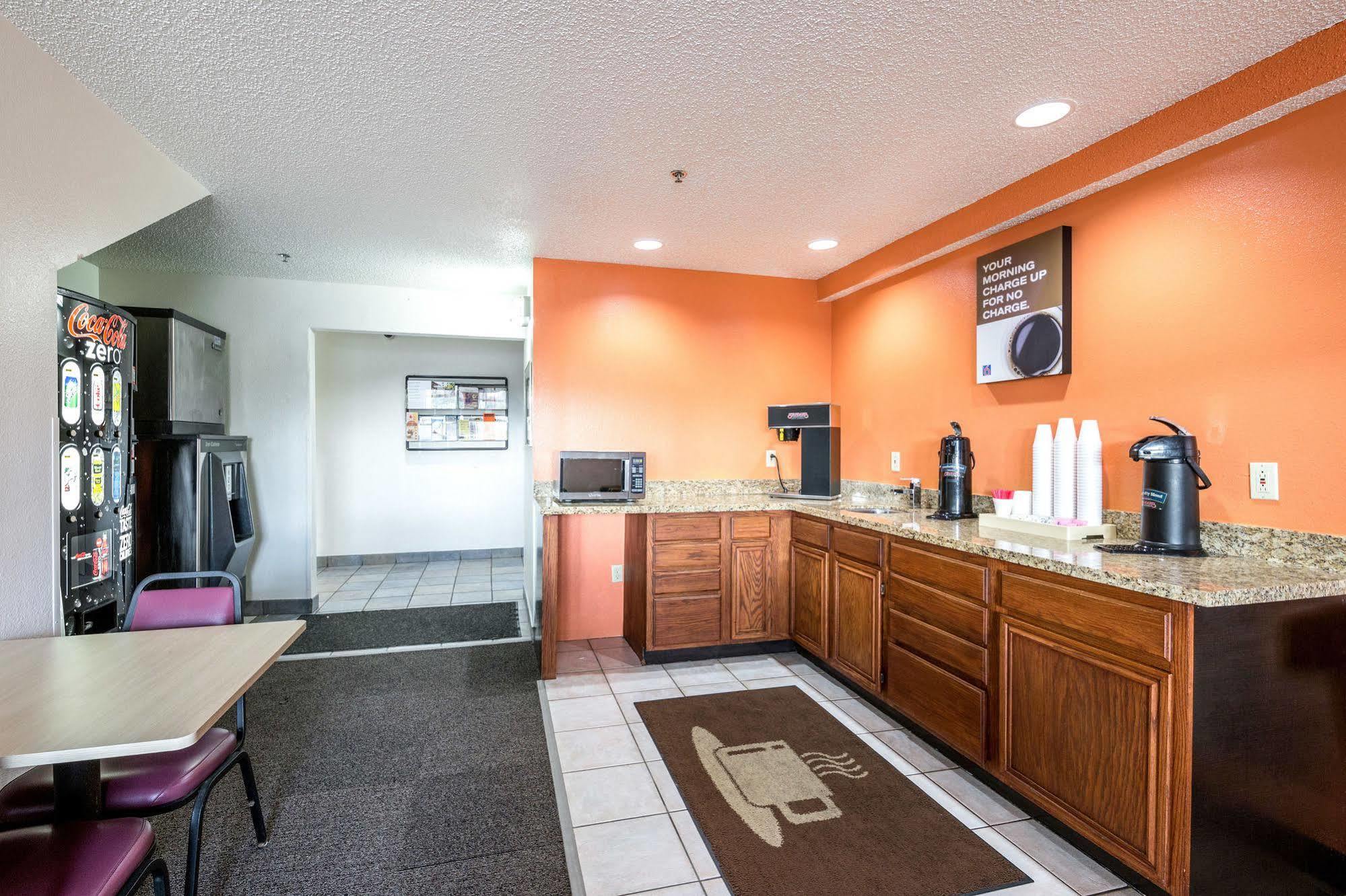 Motel 6-Waterloo, Ia Exteriér fotografie